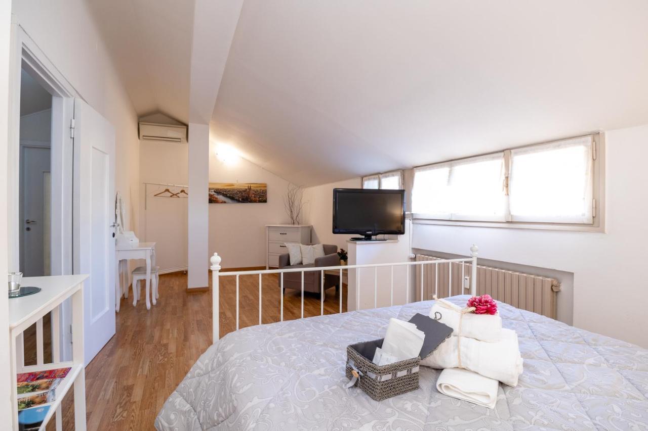 Attico Quarto Di Luna Верона Екстериор снимка