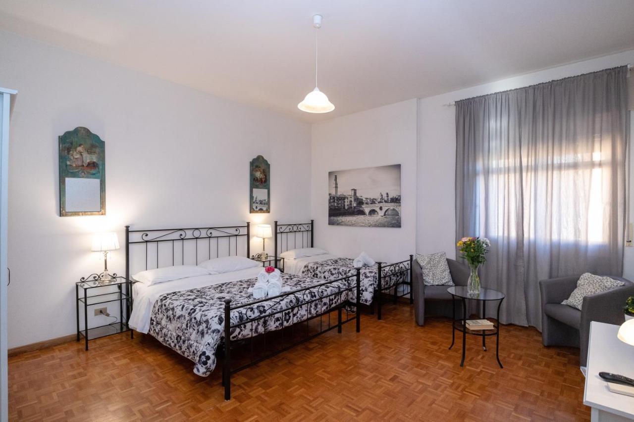 Attico Quarto Di Luna Верона Екстериор снимка