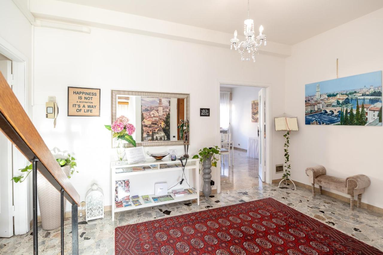 Attico Quarto Di Luna Верона Екстериор снимка